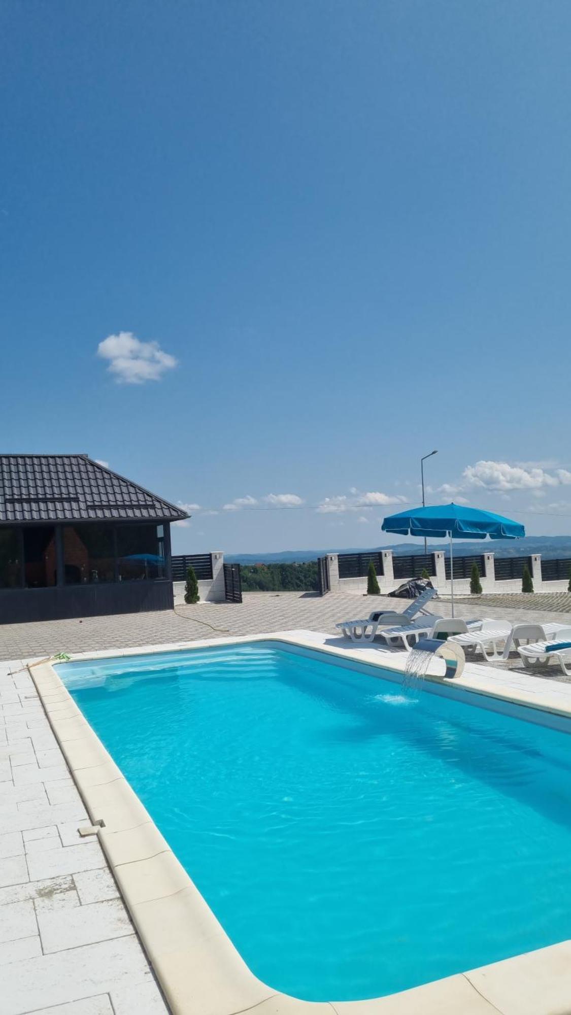 Casa De Vacanta Larisa Novaci-Straini Exterior photo